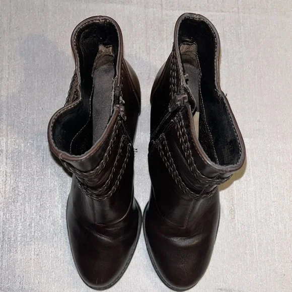 Life Stride ‘Yohanna’ Deep Dark Brown Ankle Booties Braided Trim Size 6.5 New - Picture 9 of 15